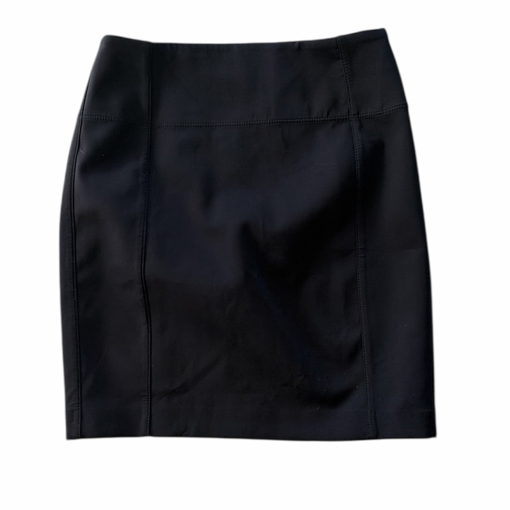 Black lululemon mini skirt‎